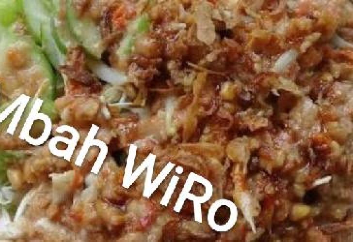Hidden Pempek Delights in Cilacap's Narrow Alleys